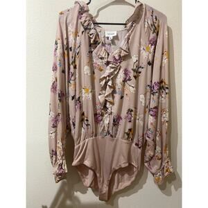 Body suit women’s sz Medium blouse pretty!